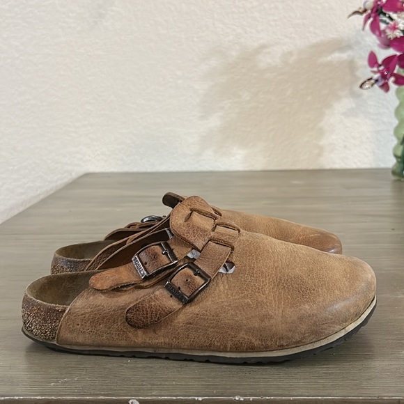 Birkies Leather Unisex Clogs - Picture 7 of 11